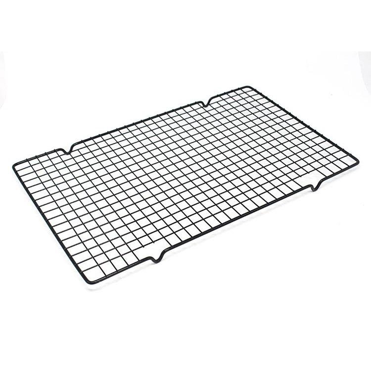 The non-stick cooling rack is use for kitchen bakery. Made of food grade non-stick coating. A perfect utensils for Kitchen Bakery