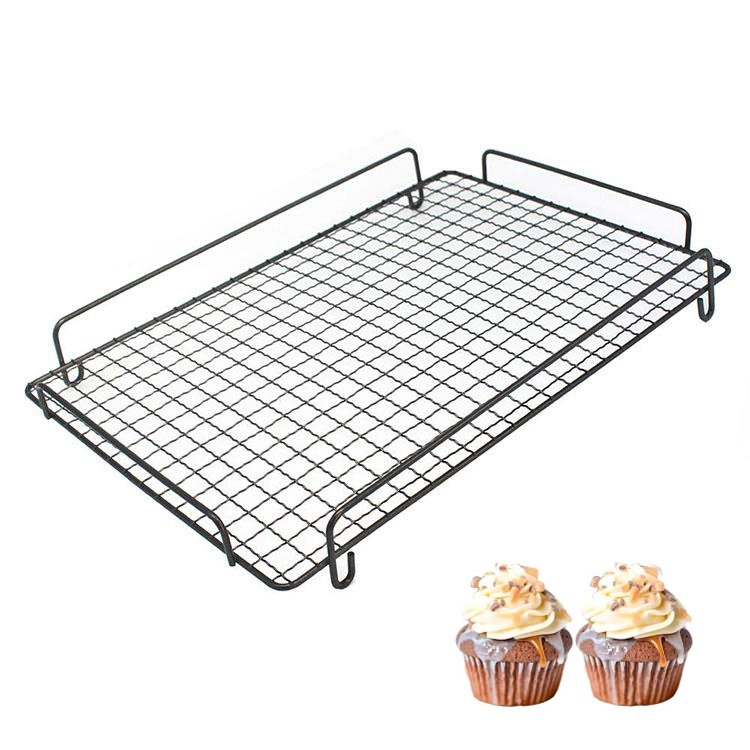 This cookies rack with 4 hanldle grip and 4 legs, perfect for parties an family garthering.